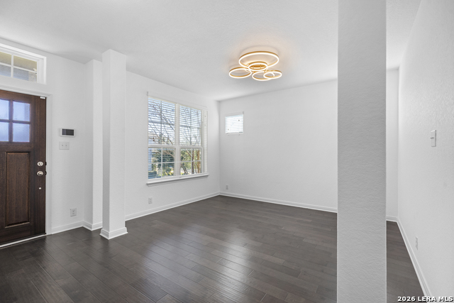 Image 13 of 35 For 619 Hidden View St.