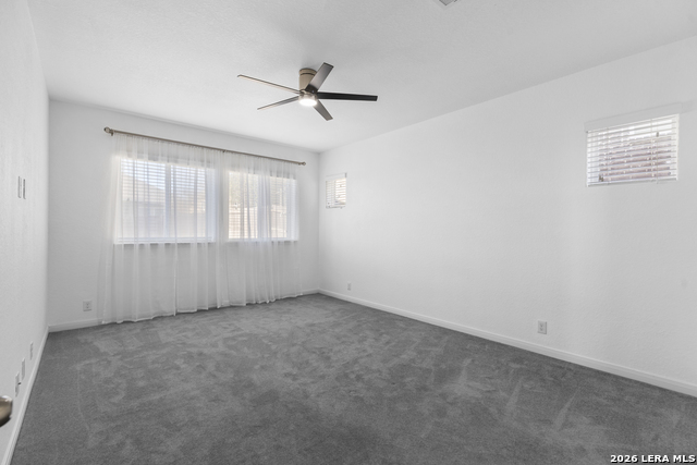 Image 18 of 35 For 619 Hidden View St.