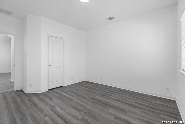 Image 28 of 35 For 619 Hidden View St.