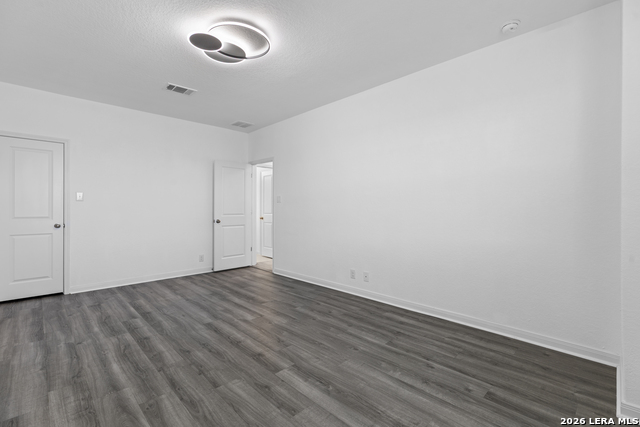 Image 31 of 35 For 619 Hidden View St.