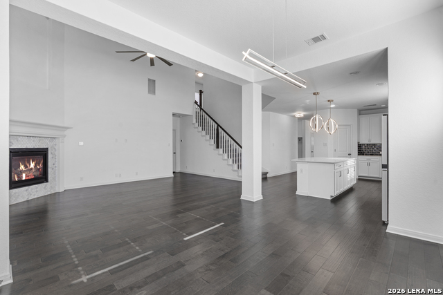 Image 6 of 35 For 619 Hidden View St.