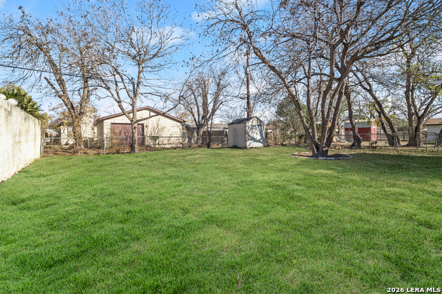 Image 21 of 26 For 339 Creath  