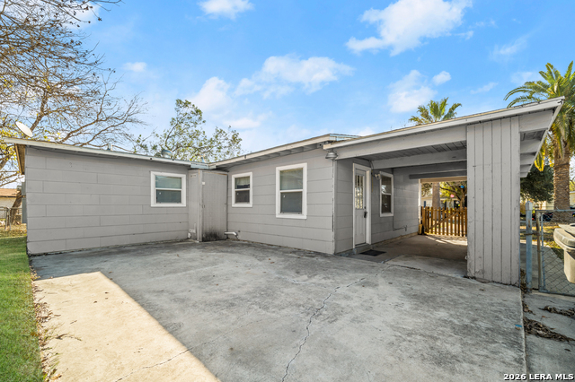 Image 22 of 26 For 339 Creath  