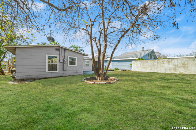 Image 25 of 26 For 339 Creath  