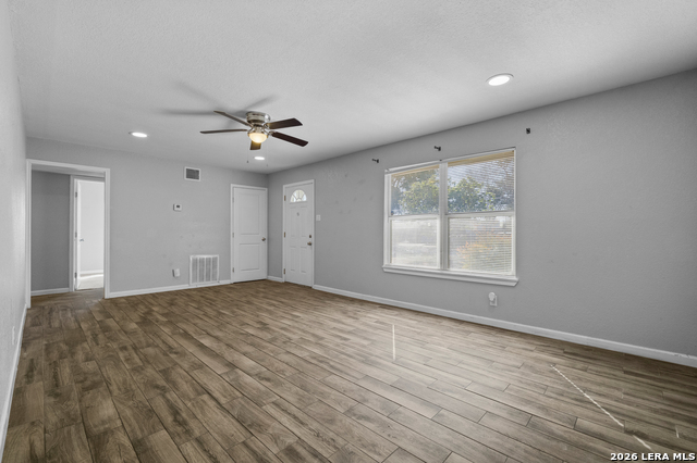 Image 7 of 26 For 339 Creath  