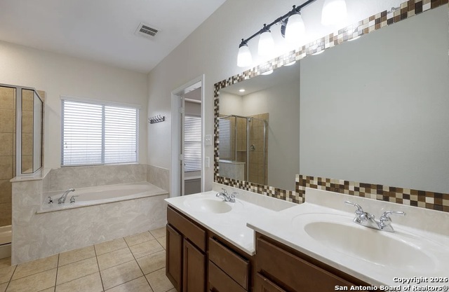 Image 17 of 31 For 26219 Presidio Mesa