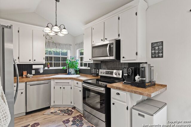 Image 10 of 40 For 204 Lake Park