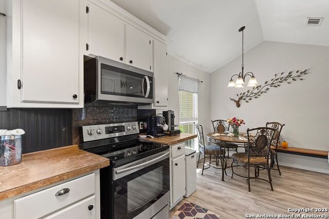 Image 14 of 40 For 204 Lake Park