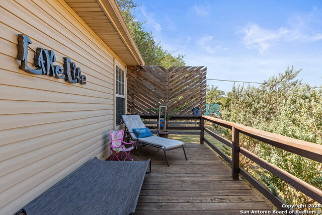 Image 28 of 40 For 204 Lake Park