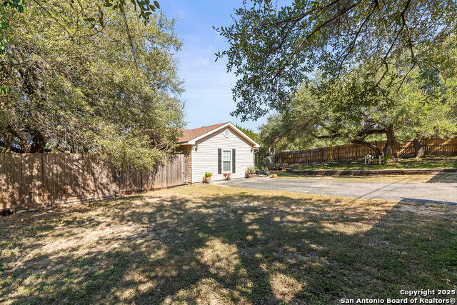 Image 39 of 40 For 204 Lake Park