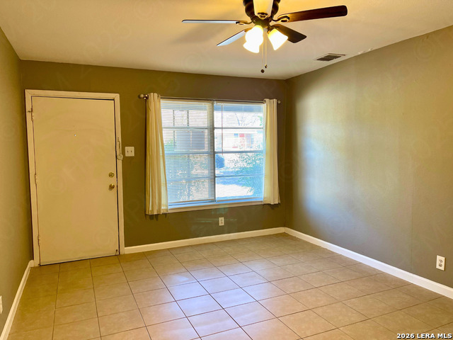 Image 3 of 15 For 768 Edgebrook Lane