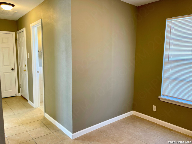 Image 7 of 15 For 768 Edgebrook Lane