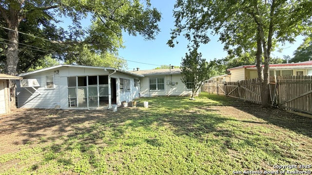 Image 17 of 19 For 122 Newport  