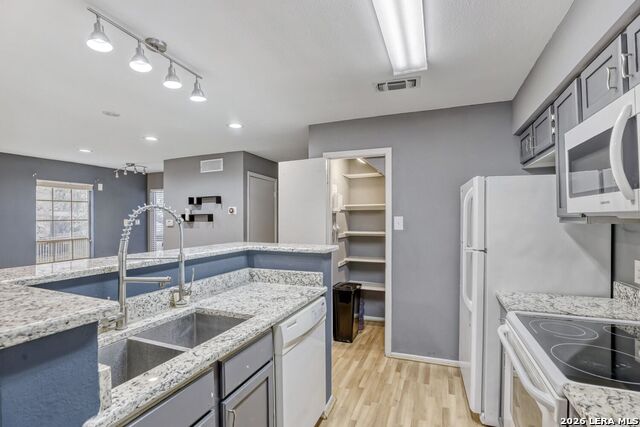 Image 6 of 13 For 11311 Sir Winston  808