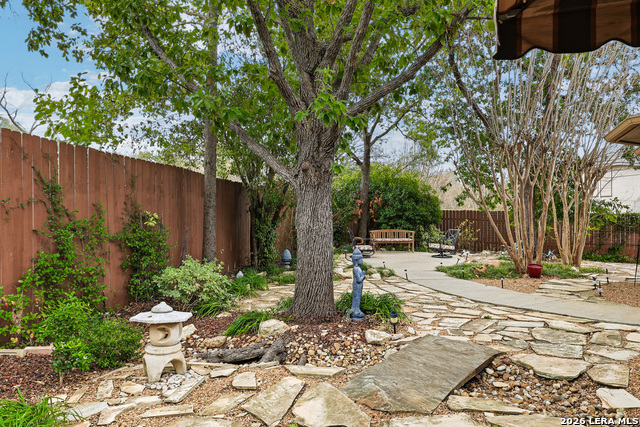 Image 33 of 35 For 7 Greens Shadow