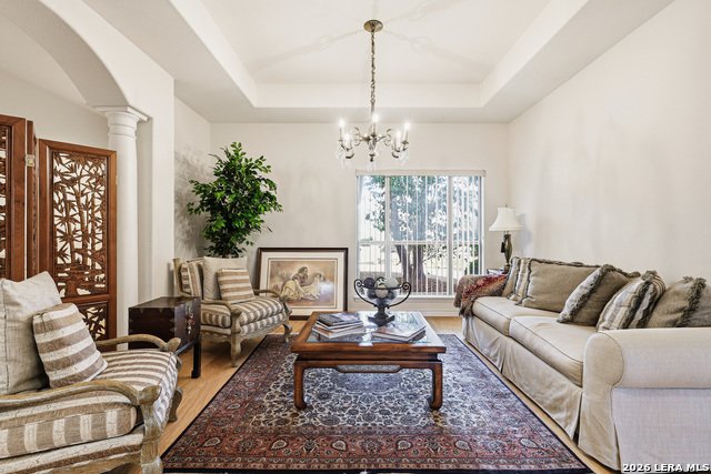 Image 8 of 35 For 7 Greens Shadow