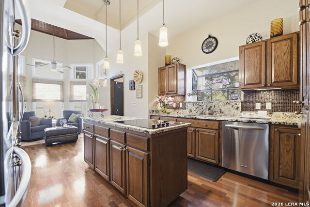 Image 5 of 31 For 14707 Chant  