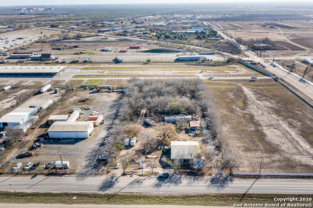 Image 4 of 7 For 12748 State Highway 16 S