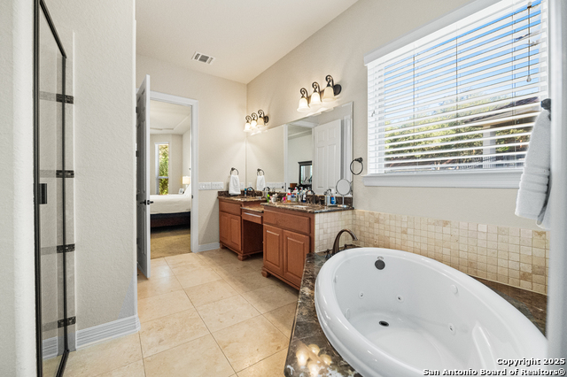 Image 31 of 56 For 24510 Via Vizcaya