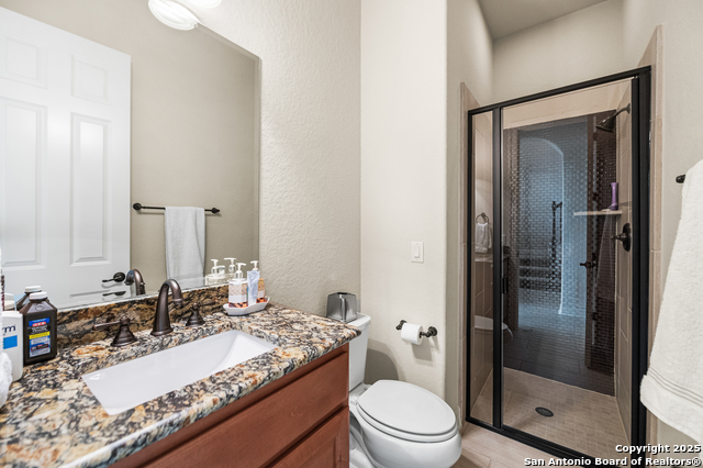 Image 33 of 56 For 24510 Via Vizcaya