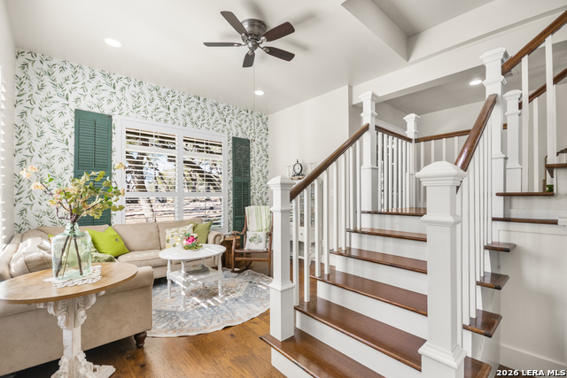 Listing photo id 8 for 292 Fossil Ridge