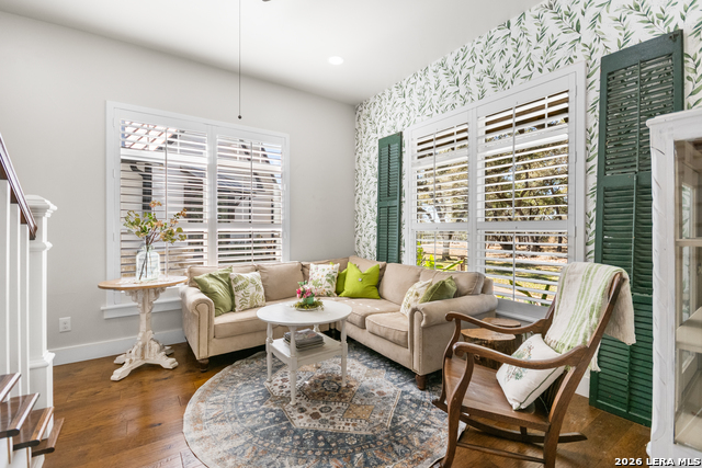 Listing photo id 9 for 292 Fossil Ridge