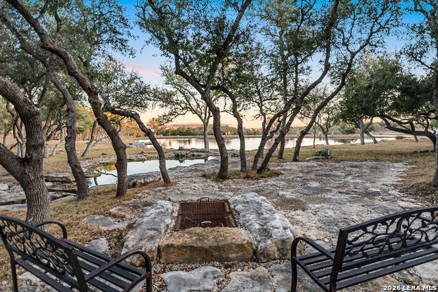 Listing photo id 112 for 292 Fossil Ridge