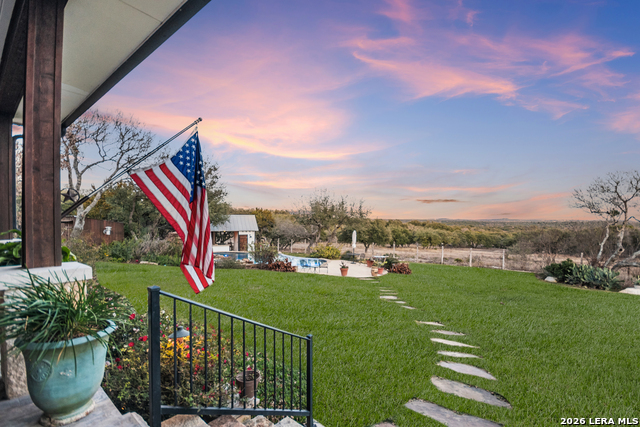 Listing photo id 129 for 292 Fossil Ridge