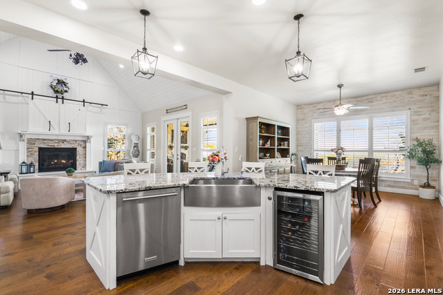 Listing photo id 19 for 292 Fossil Ridge