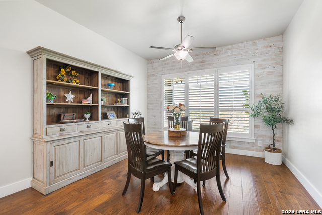 Listing photo id 22 for 292 Fossil Ridge