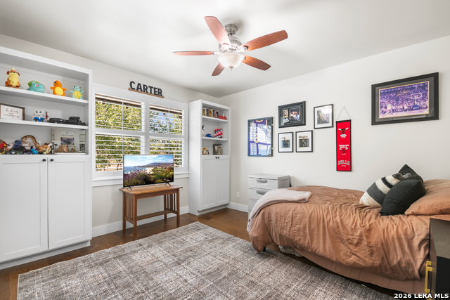 Listing photo id 40 for 292 Fossil Ridge