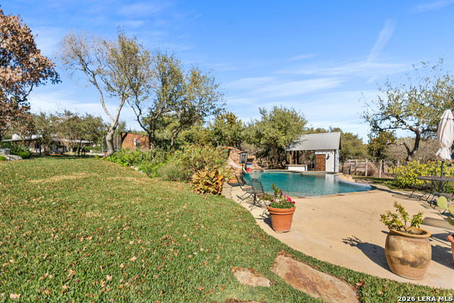 Listing photo id 51 for 292 Fossil Ridge