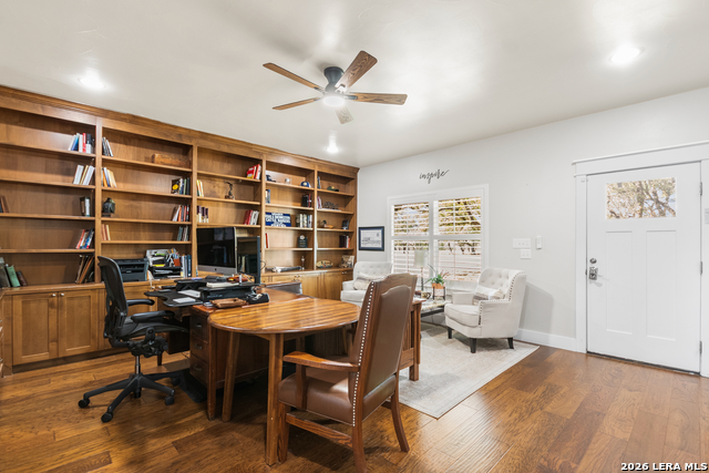 Listing photo id 67 for 292 Fossil Ridge