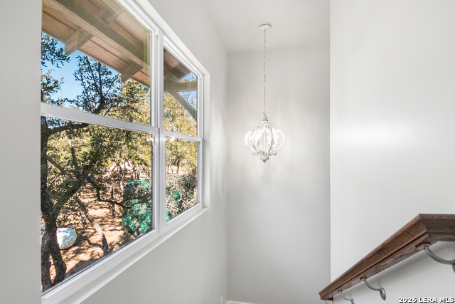 Listing photo id 70 for 292 Fossil Ridge