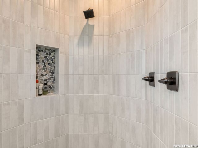 Image 23 of 57 For 298 Table Rock