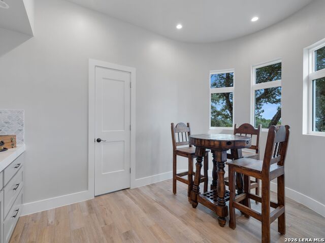 Image 28 of 57 For 298 Table Rock