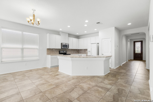 Image 10 of 47 For 128 Landmark Park