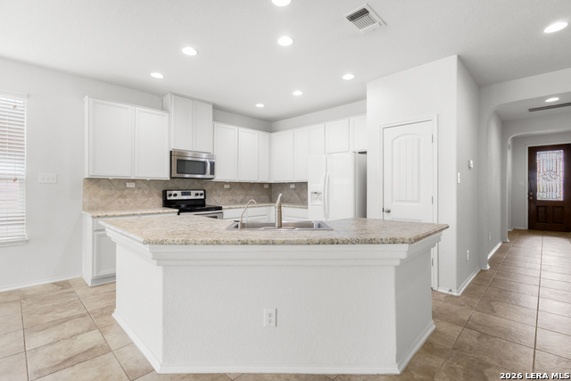 Image 11 of 47 For 128 Landmark Park