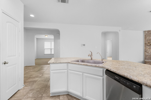 Image 13 of 47 For 128 Landmark Park