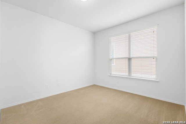 Image 7 of 47 For 128 Landmark Park