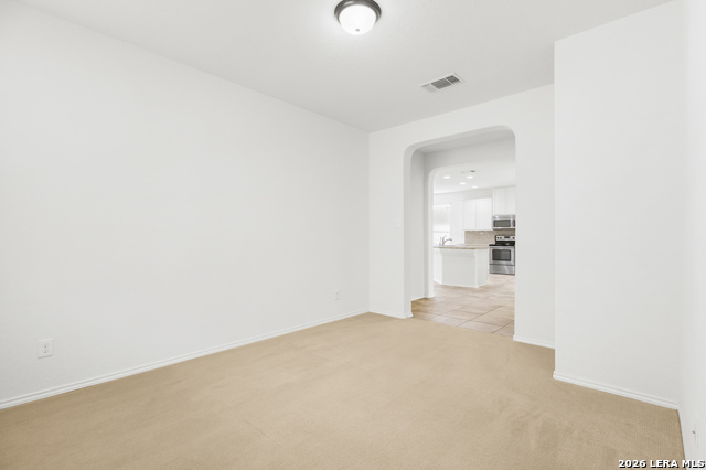 Image 8 of 47 For 128 Landmark Park