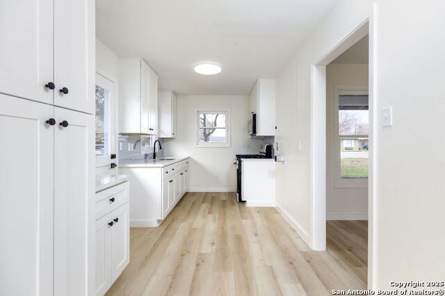 Image 5 of 15 For 618 Santa Monica