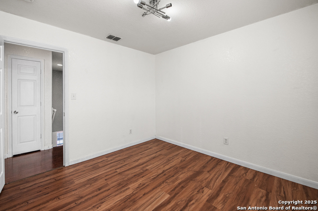 Image 30 of 41 For 5742 Butch Cyn