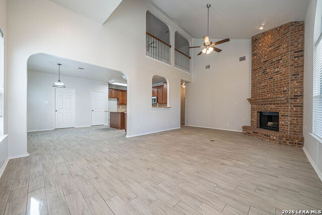 Image 14 of 40 For 24614 Wine Rose