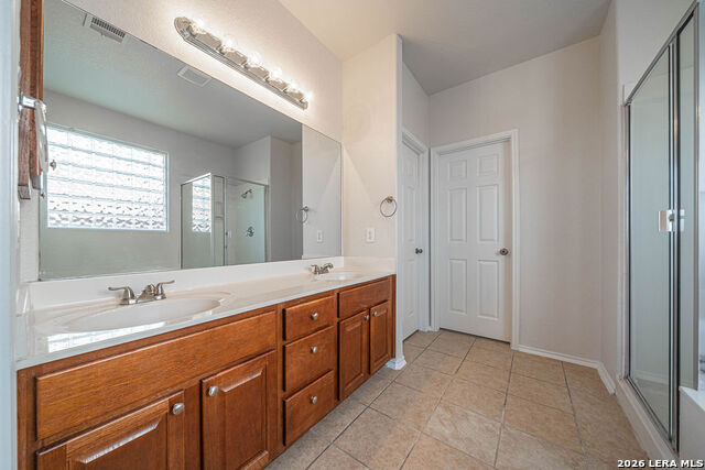 Image 21 of 40 For 24614 Wine Rose