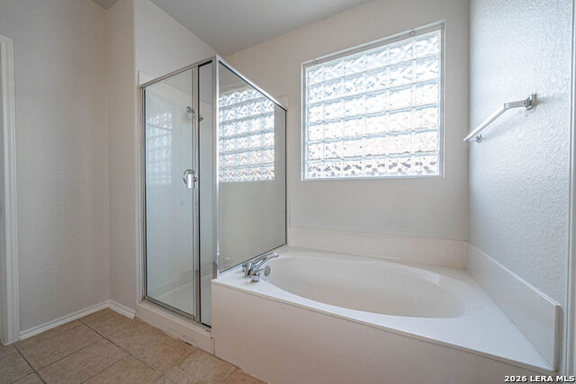 Image 22 of 40 For 24614 Wine Rose