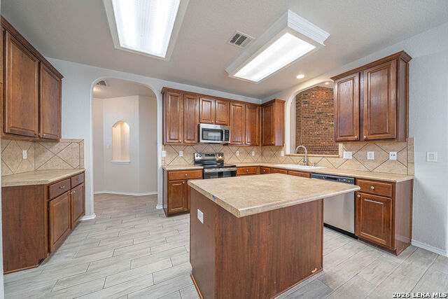 Image 8 of 40 For 24614 Wine Rose