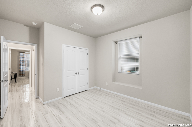 Listing photo id 10 for 10223 Meadow Lark