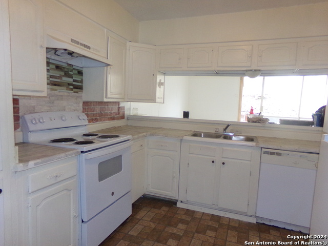 Image 3 of 30 For 4835 Gus Eckert  3