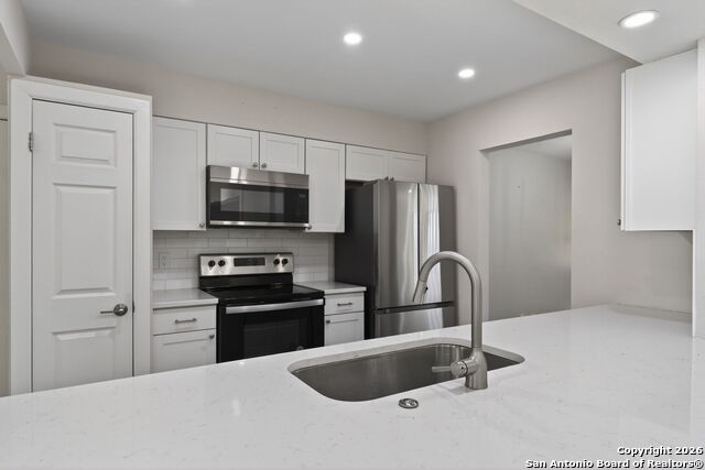 Image 13 of 39 For 1013 North Blvd